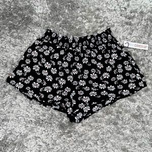 BLACK AND WHITE FLOWER SWIMSUIT COVER UP SHORTS